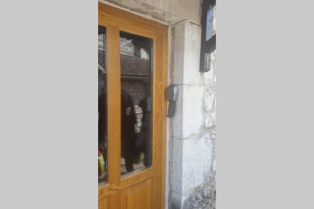 Maison Pierre Et Voute Au Coeur Du Village *