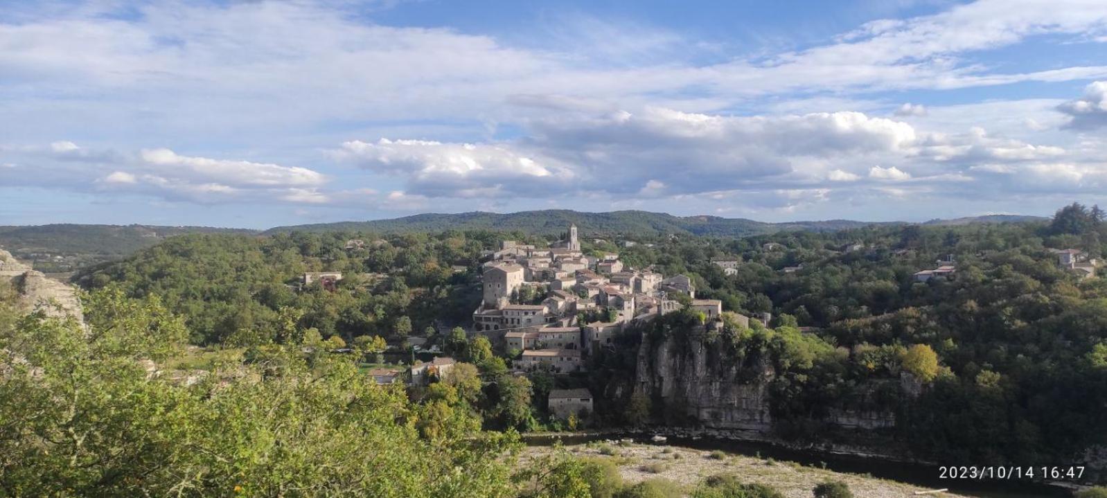 Maison Pierre Et Voute Au Coeur Du Village Balazuc