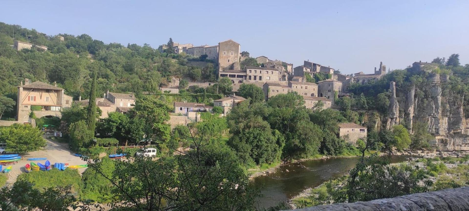 Hébergement de vacances Maison Pierre Et Voûte Au Cœur Du Village *